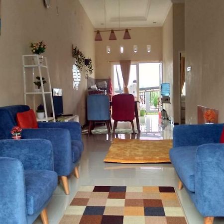 Homestay Wahyudi 1 Syariah Tlekung المظهر الخارجي الصورة